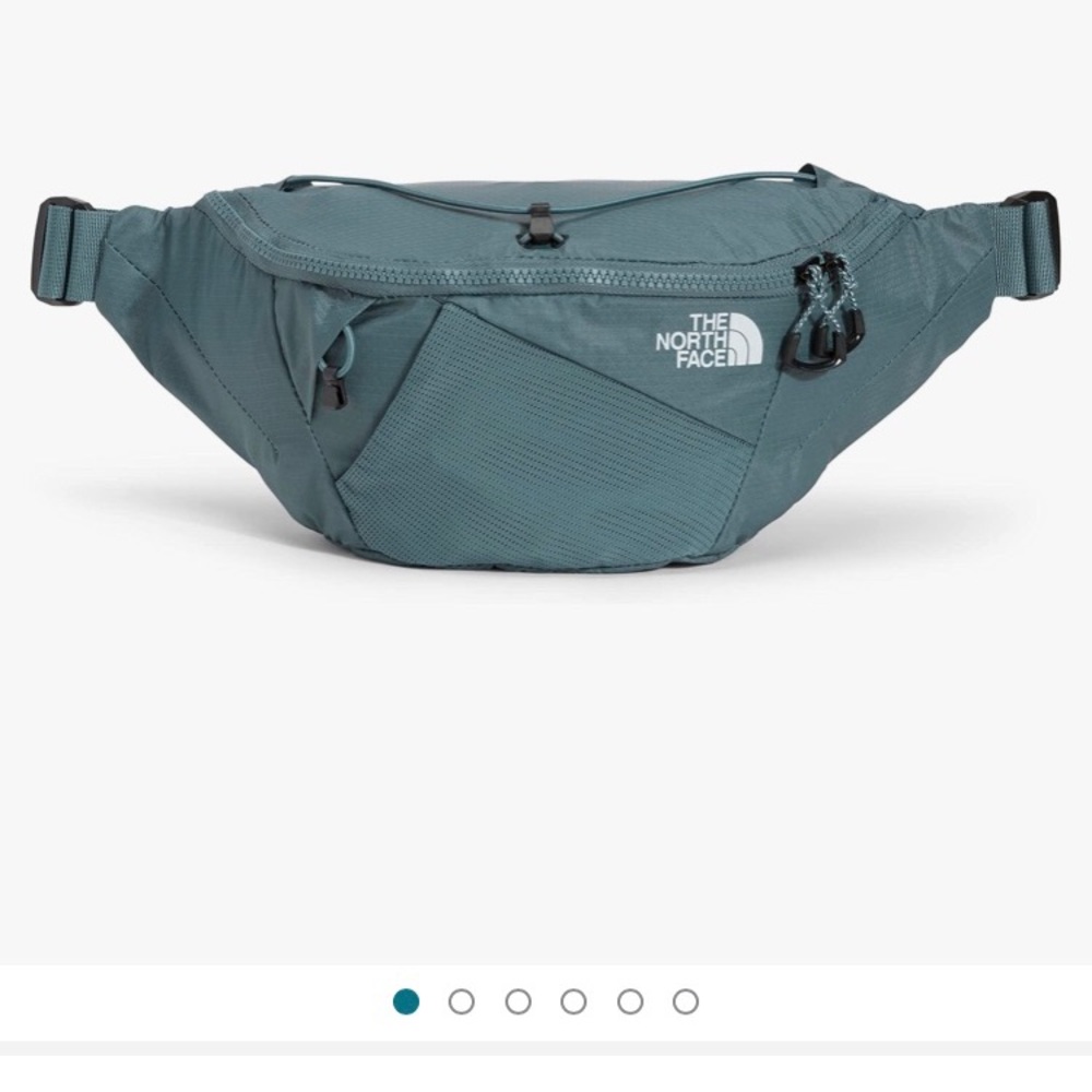 NWOT North Face Fanny pack